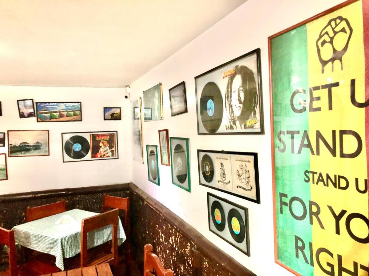 הואנצ'אקו Surf Hostel My Friends מראה חיצוני תמונה